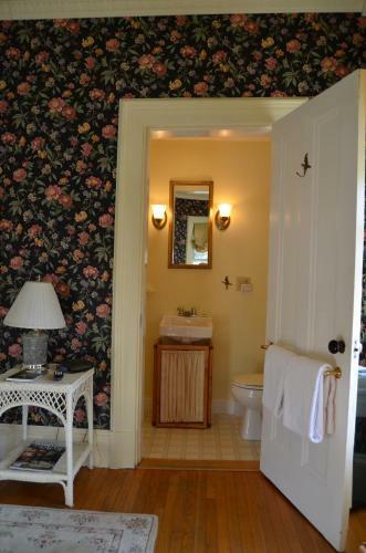 Bed & Breakfast Camden Hawthorn Inn