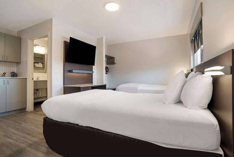 Suburban Extended Stay Hotel D'iberville
