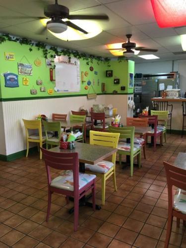 Lodge Road Runner Travel Resort