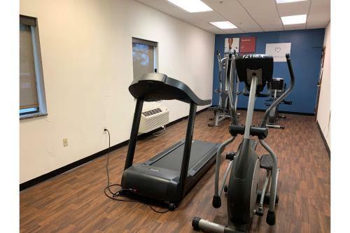 Hotel Comfort Suites Buffalo Airport