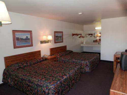 San Juan Motel & Cabins