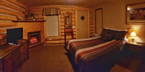 San Juan Motel & Cabins