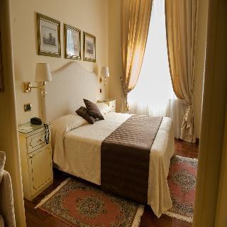 Hotel Jolanda