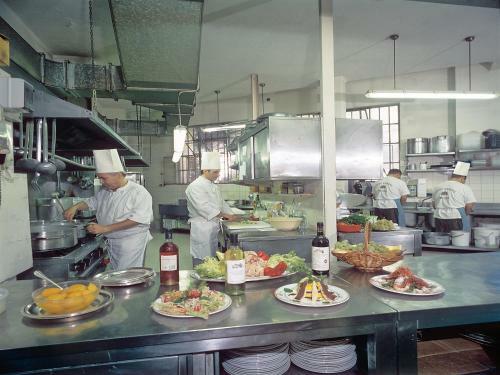 Hotel Paradiso