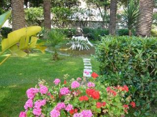 Bed & Breakfast Aedes Resort