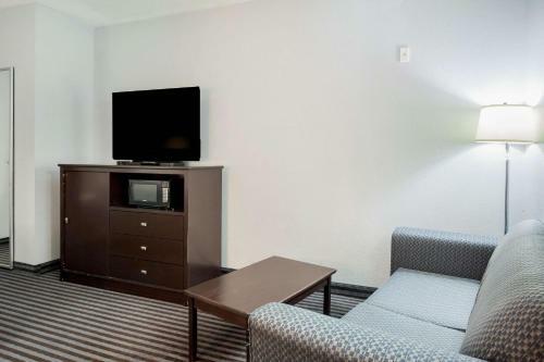 Hotel Comfort Suites Mineral Wells