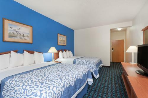 Hotel Days Inn & Suites Cambridge