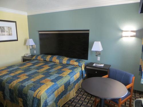 Motel Hallmarc Inn