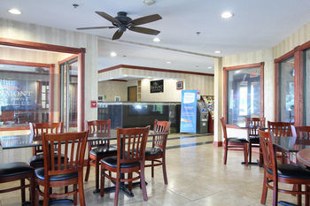 Hotel Baymont Inn And Suites Muskegon