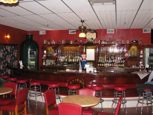 Old National Hotel