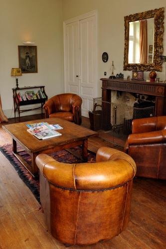 Hostal Ch�teau Le Tour - Chambres D'h�tes