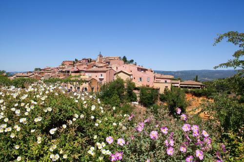 Hotel La Petite Auberge De Roussillon