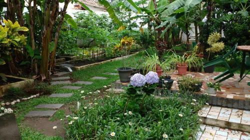 Hostal Pousada Calvanos Chal�s
