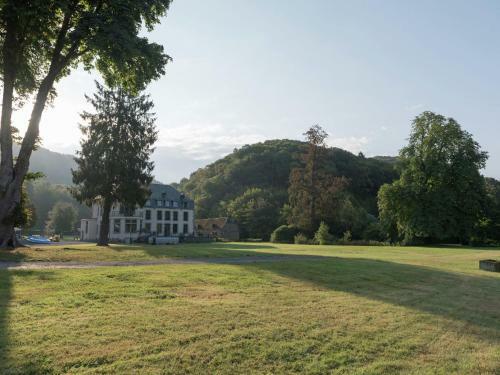 Holiday Home Chateau Du Risdoux Vireuxwallerand