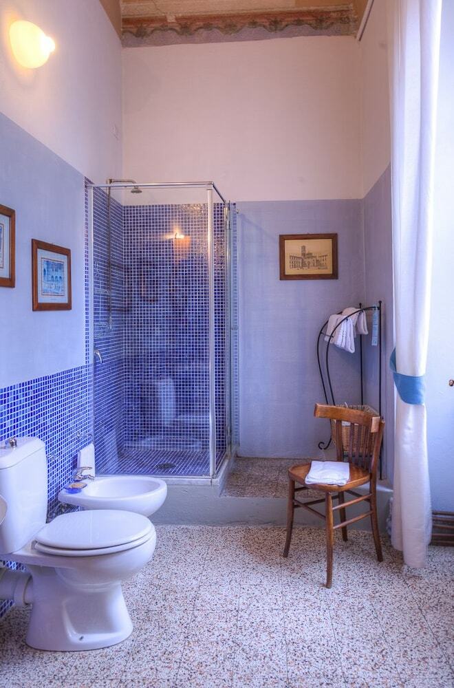Bed & Breakfast La Romea Residenza D'epoca