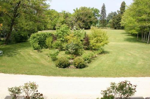 Bed & Breakfast Maison D'h�tes Domaine De Bernou