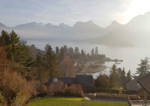 Hostal Chalet Christine