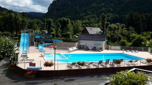 Hotel Camping La Cl� Des Champs