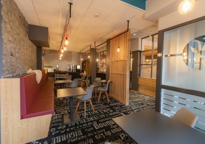 Hotel Le Sacca, Nouvelle �quipe
