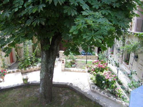 Bed & Breakfast Chambres D'h�tes La Closerie Des Trois Marottes