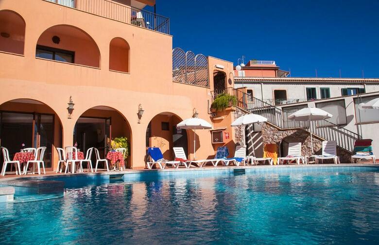 Andromaco Palace Hotel