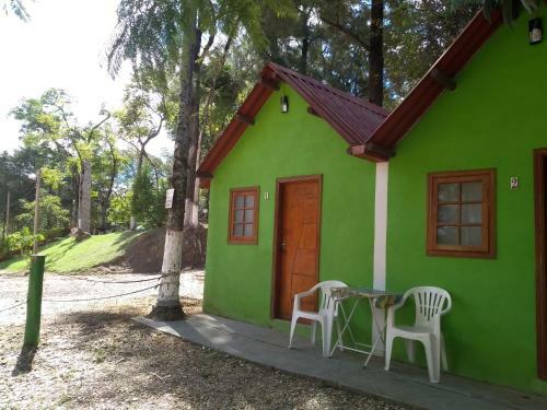 Hostal Pousada Parque Macaquinhos Turismo
