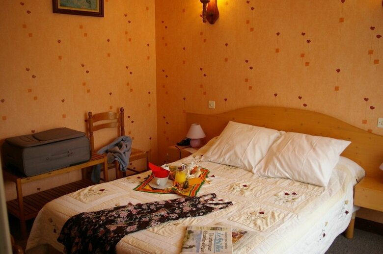Hotel Logis L'auberge Du Brulhois