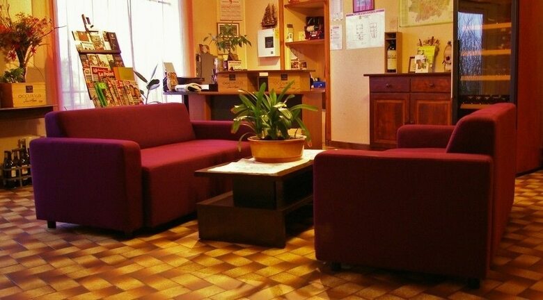 Hotel Logis L'auberge Du Brulhois
