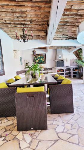 Villa Saray
