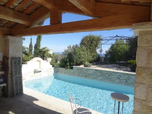 Bed & Breakfast Les 4 �l�ments Maison D'h�tes Design