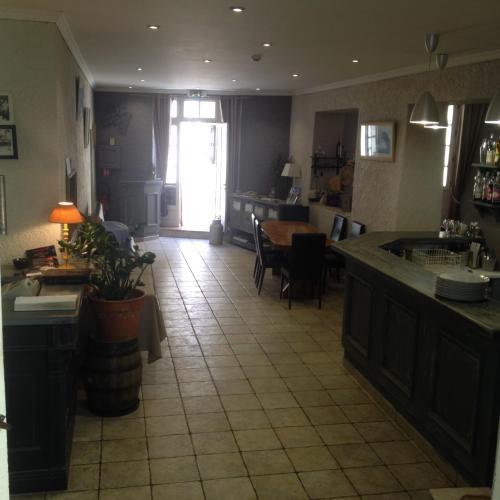 Hotel Le Clos Des Ar�mes