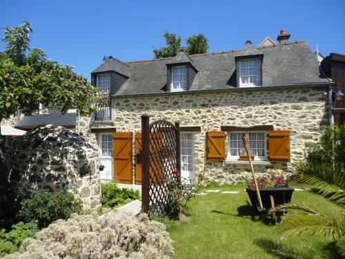 Hostal Gites De La Cote D'emeraude