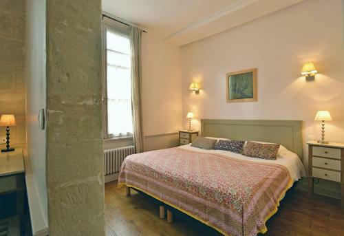 Hotel H�tel De Biencourt