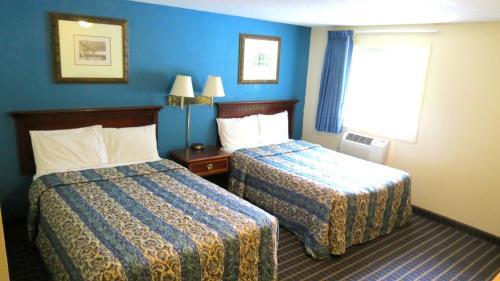 Motel Budget Host Airport Inn