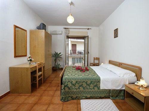 Hotel Soleado
