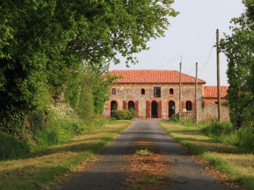 Bed & Breakfast Chambres D'h�tes Le Ch�teau Rouge