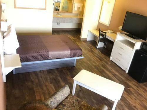 River Valley Motor Inn