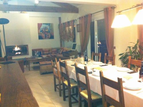 Hostal Les Terrasses De Castelmerle