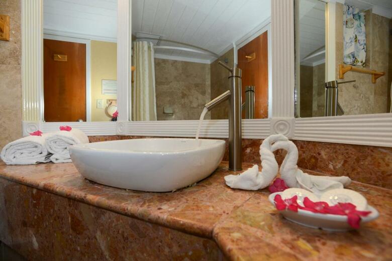 Hotel Best Western Plus Emerald Beach Resort