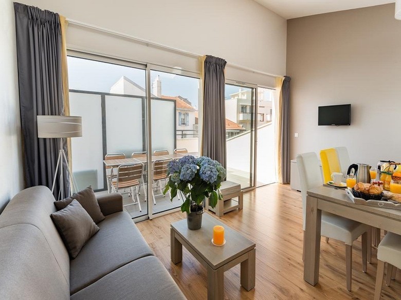 Apartamentos Lagrange Prestige Les Patios Eug�nie