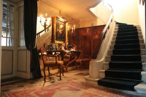 Bed & Breakfast Chambres D'h�tes Manoir De Montecler