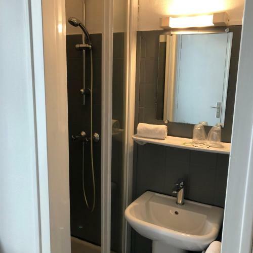 Hotel Les Chiens Du Guet