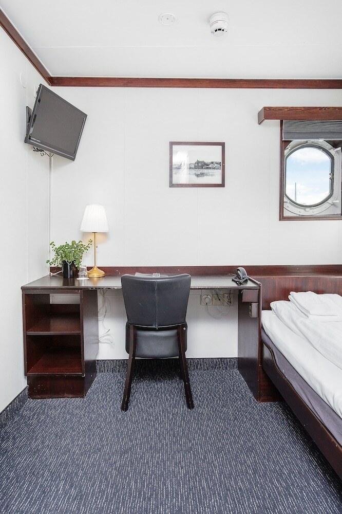 Malardrottningen Yacht Hotel