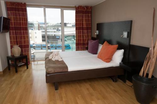 Maudes Hotel Solna