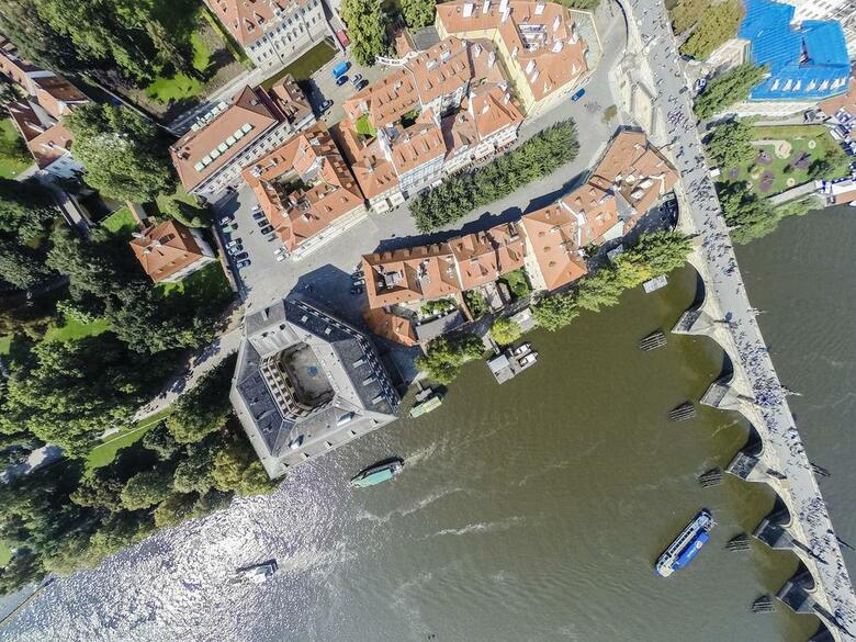 Hotel Archibald At Charles Bridge