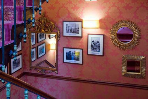 Churchill Hotel