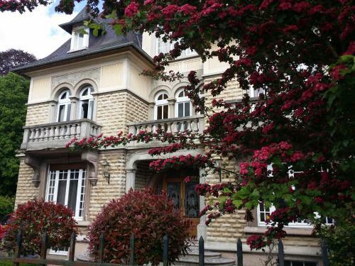 Bed & Breakfast Le Castel Guesthouse