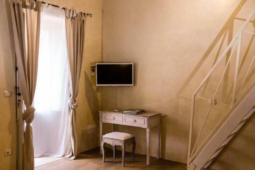 Hotel Borgo Del Carato