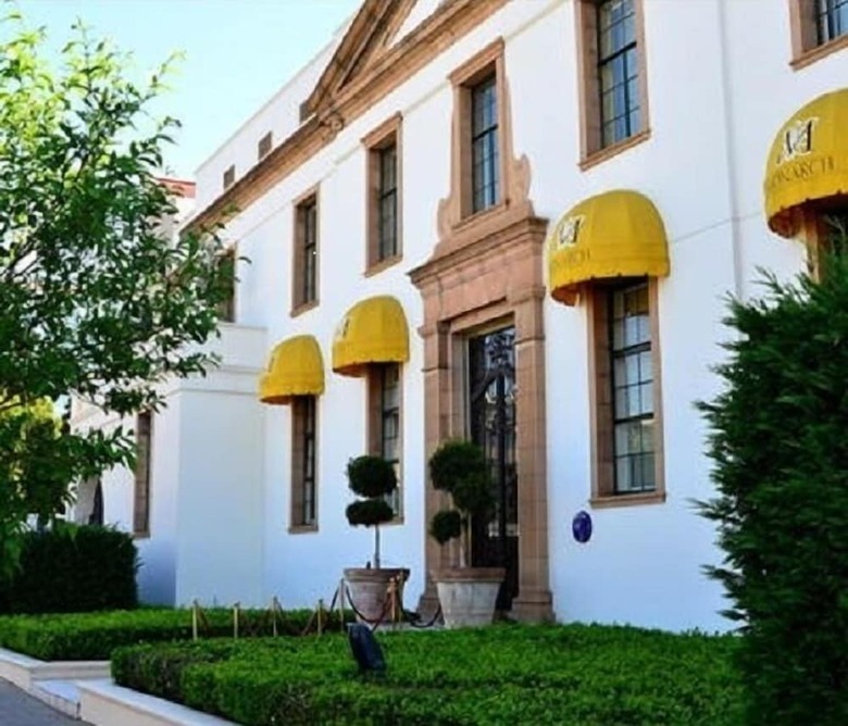 Monarch Hotel
