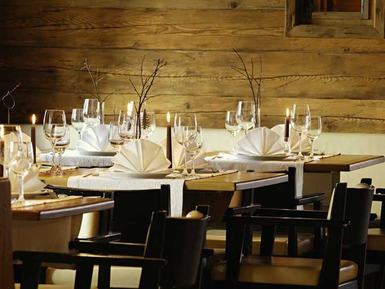 Alpenhotel ...fall In Love